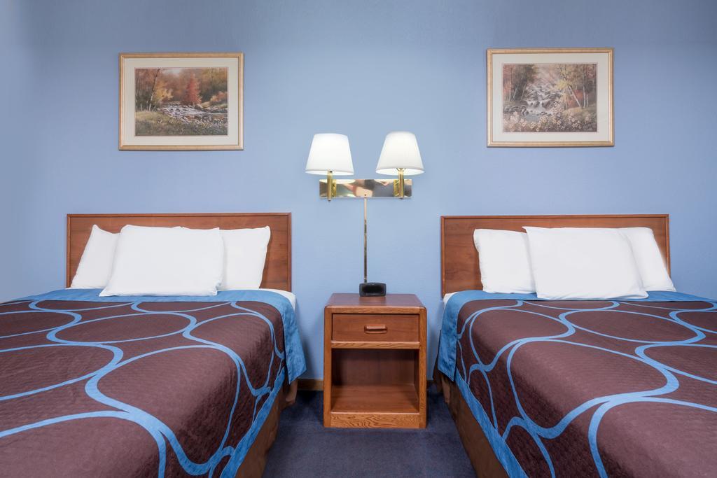 Super 8 By Wyndham Mankato Hotell Rum bild